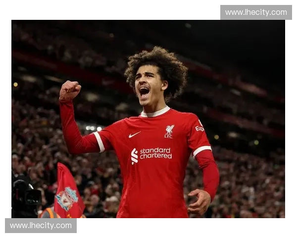 以利物浦队徽为核心探寻红军荣耀与百年辉煌的文化象征